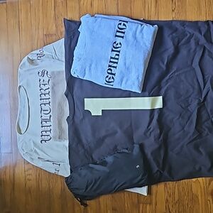 YEEZY VULTURES MERCH BUNDLE